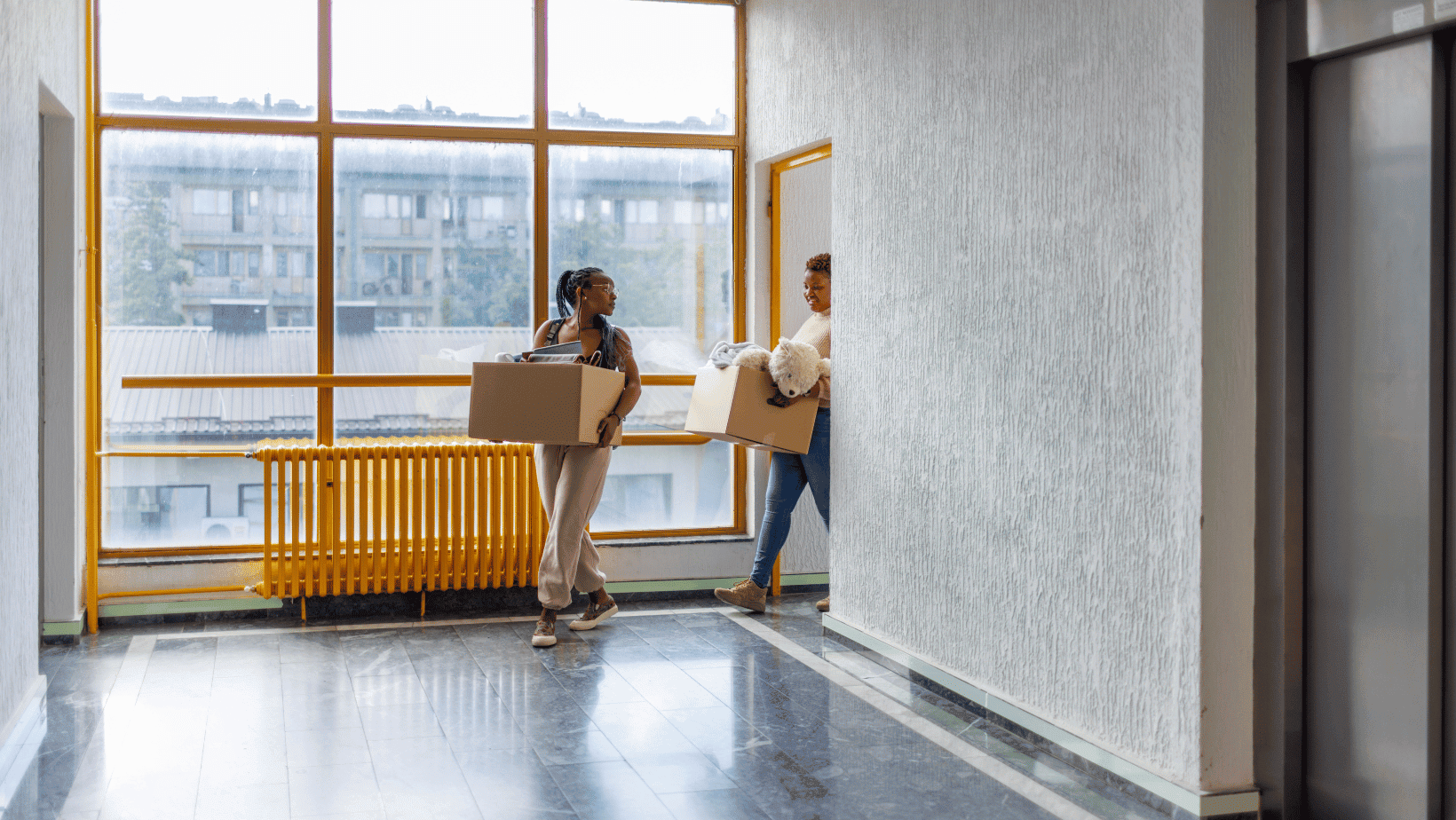 Students moving in